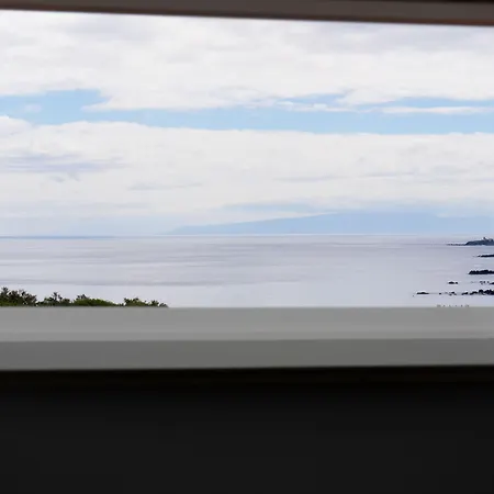 Monte Brasil Hotell 2*